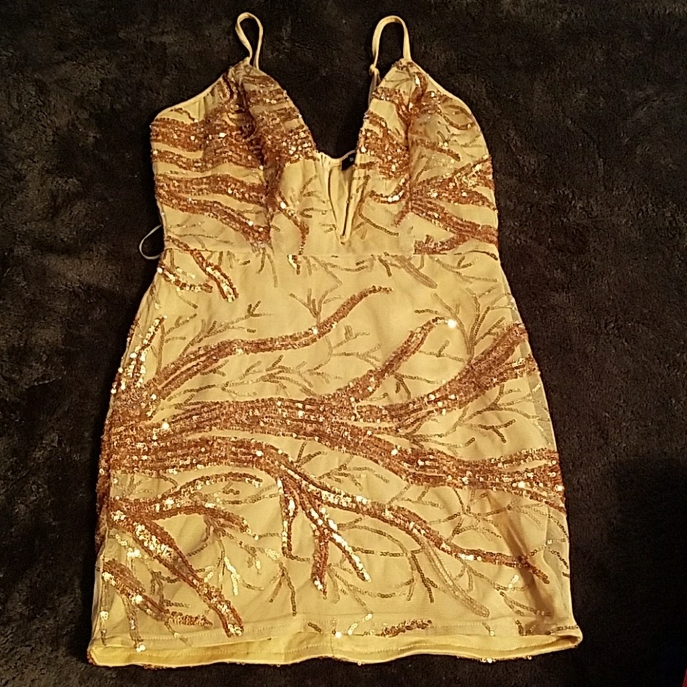 Beaitiful sequin cocktail dress - Picture 2 of 2